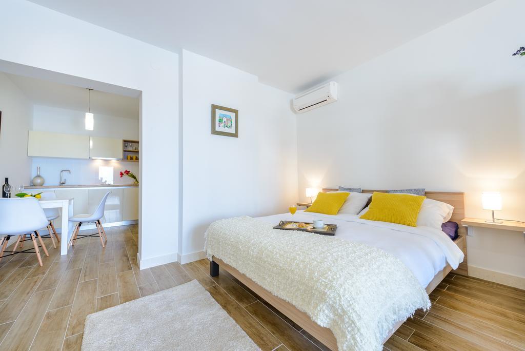 Tandem Apartments With Swimming Pool Cavtat Exterior photo